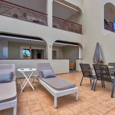 Heated Pool Stylish 3 Bedrm Cristianos Daire *